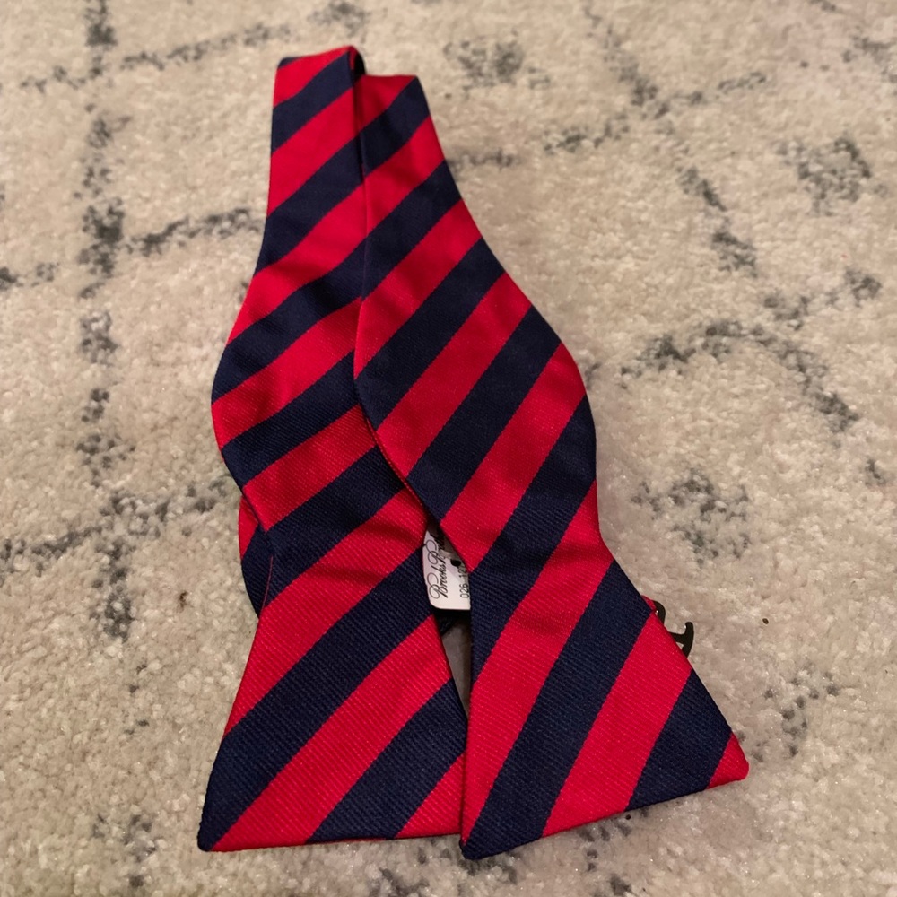 Brooks Brother Bowtie